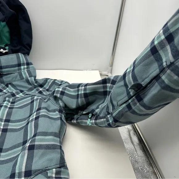 686 Infidry Womens XS Ski Snowboard Jacket Coat Sherpa Plaid Thermal Winter Coat