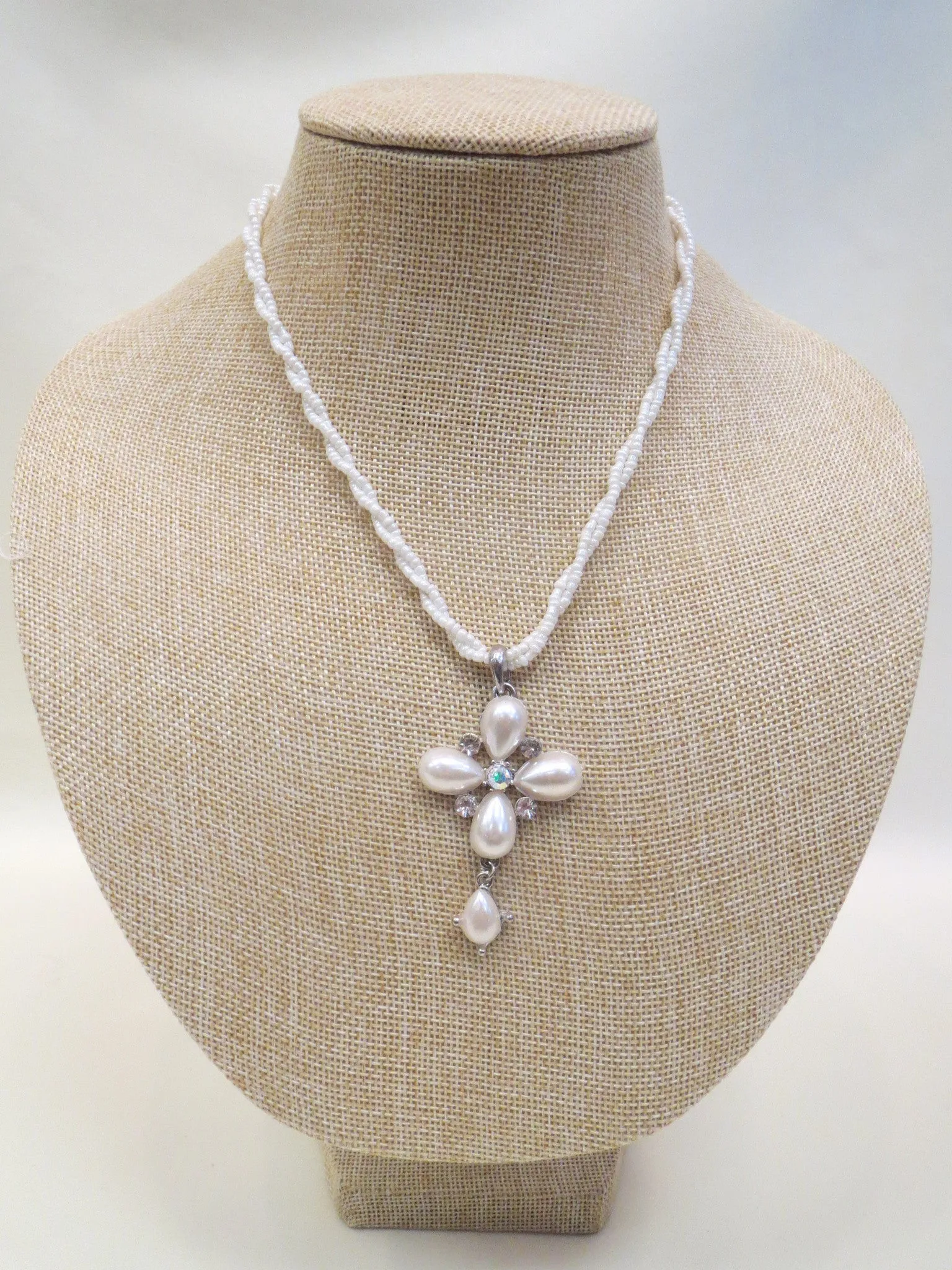 ADO | Pearl Beaded Necklace with Pearl Pendant