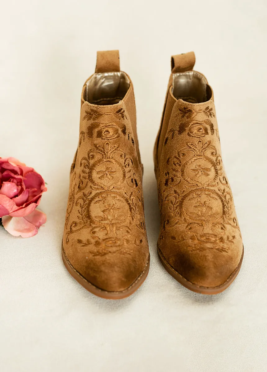 Chelsey Boot in Nutmeg
