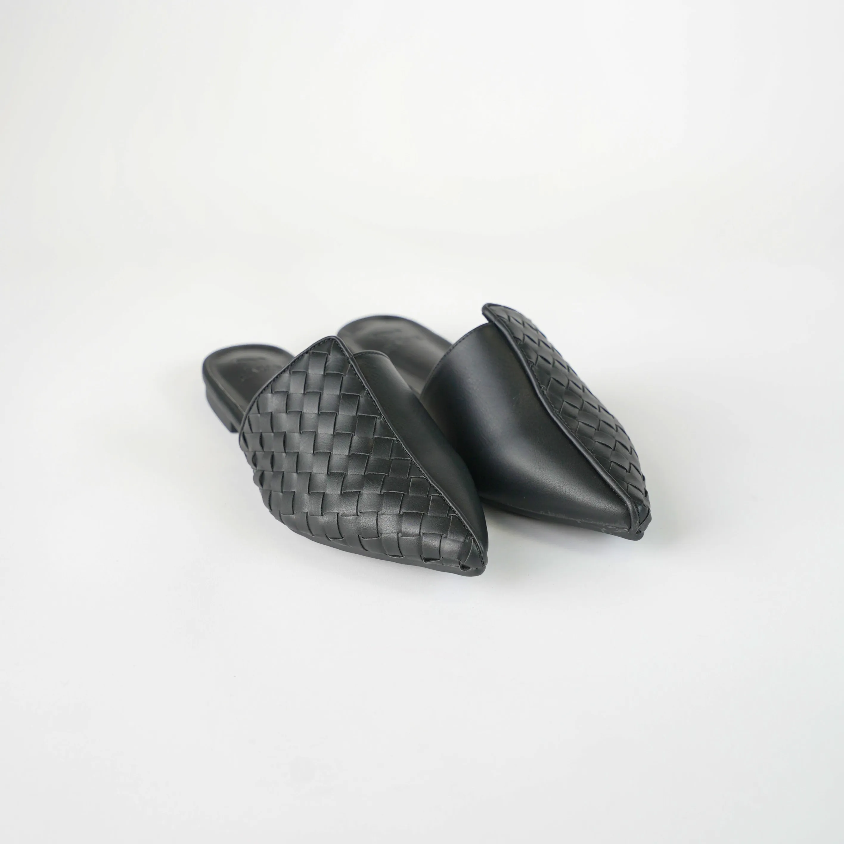 Flat mule