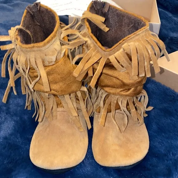 Gracious May Fringe Boots