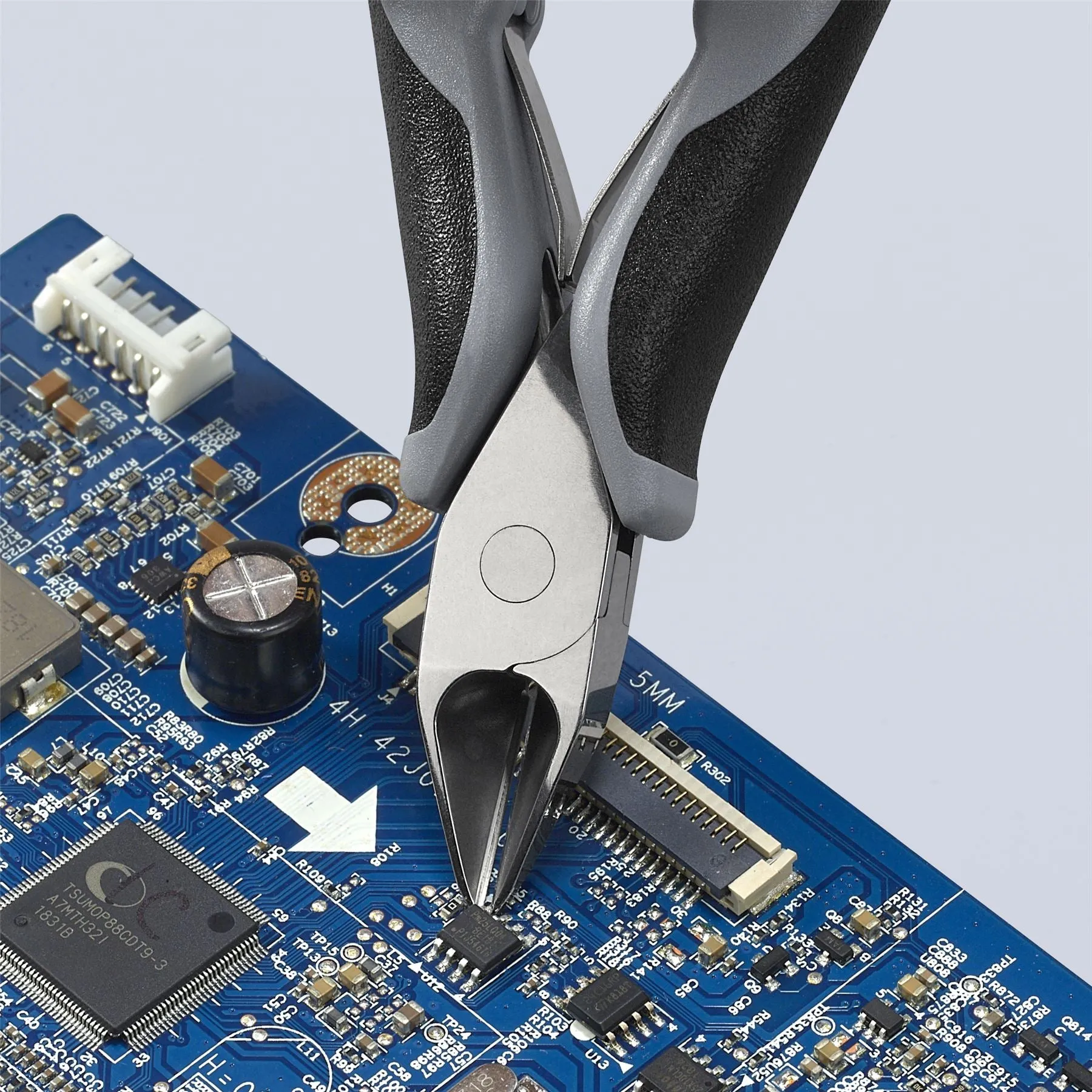 KNIPEX Electronics Diagonal Cutter Pliers Pointed Head without Bevel 130mm Multi Component Grips 77 42 130 ESD