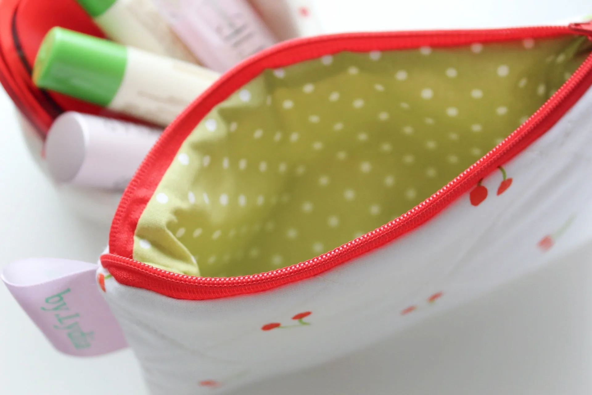 Small Flat Pouch - Cherry Cotton
