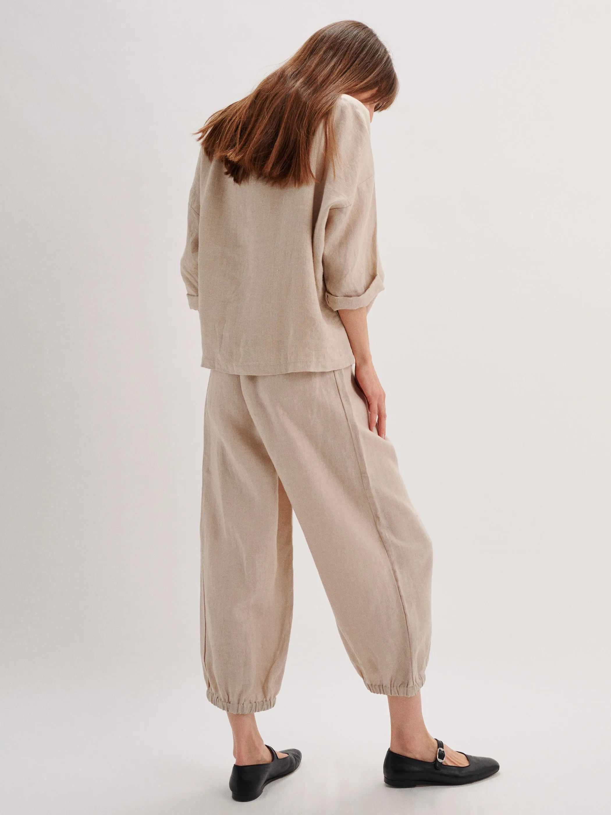 The Delos Pants in Linen