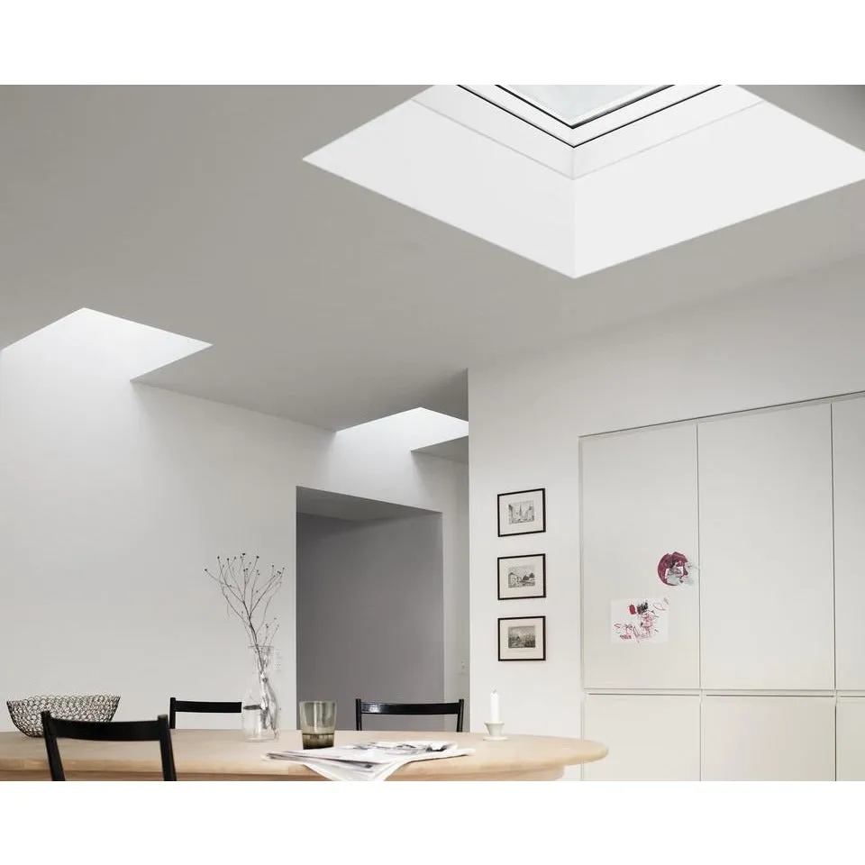 VELUX CFP 090090 S00G Clear Fixed Flat Roof Window (90 x 90 cm)