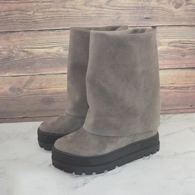 Woman Increased hidden platforms two wear mid-calf boot
