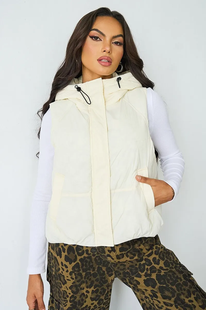 Women's Beige Fall & Winter Street Solid Color Hooded Zip-Up Thermal Vest