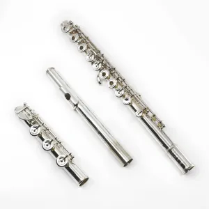 Yamaha Professional    Flute Model 697H - New